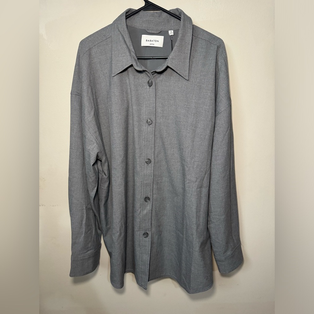 Aritzia Grey Button Up Top